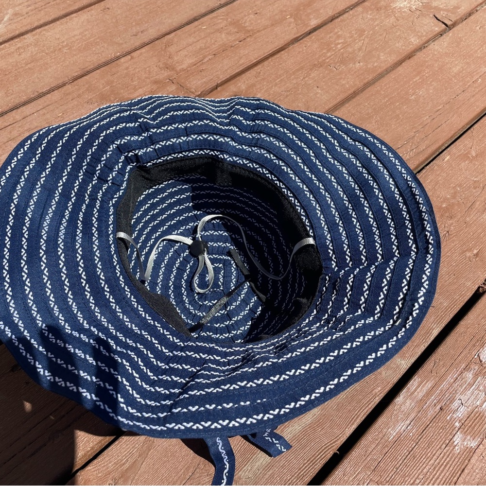 Navy Blue and White Packable Striped Sun Hat - Picture 2 of 2